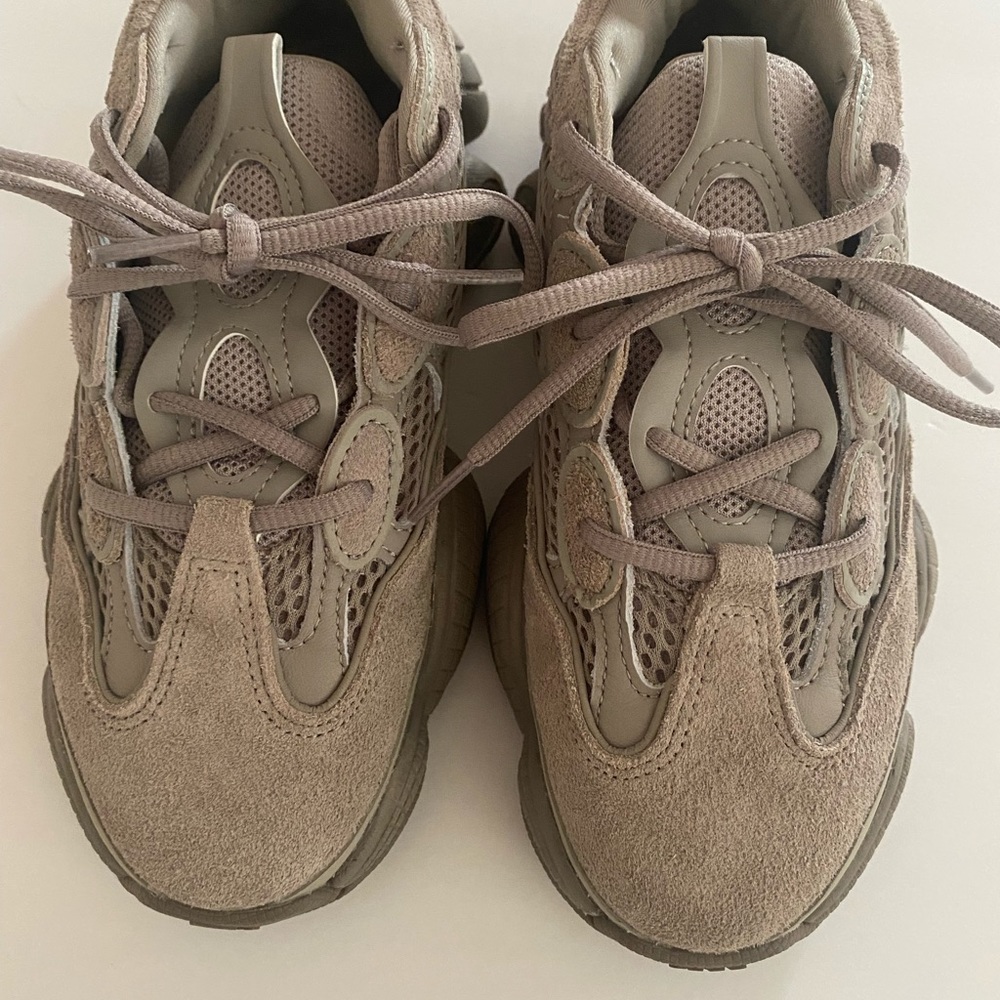 *Only worn once*